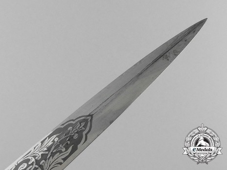 German Army Ernst Pack & Söhne-made Individualised Officer’s Dagger Blade Tip Detail