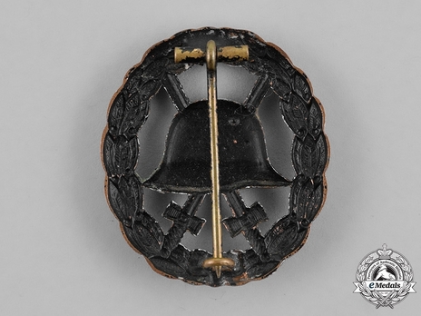 Wound Badge, in Black (in bronze, cut-out) Reverse