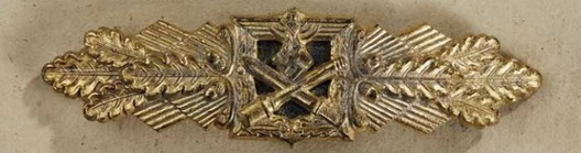 Close Combat Clasp, in Gold, by Funcke & Brüninghaus Obverse