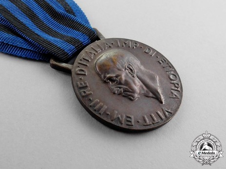Commemorative Medal for Work in East Africa, in Bronze Obverse