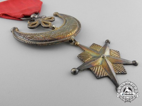 Order of the Star of Comoro, Knight (1896-1910) Obverse
