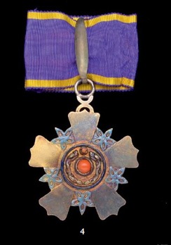 Order of the Double Dragon, Type II, II Class, II Grade Neck Badge