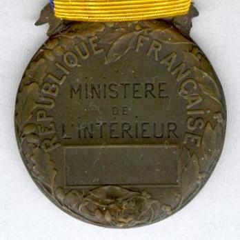 Bronze Medal (stamped "L. COUDRAY") Reverse