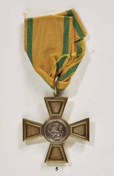 Order of the Zähringer Lion, Merit Cross (in silver gilt) Obverse