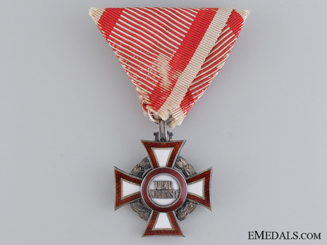 Type II, Military Division, III Class Cross Obverse