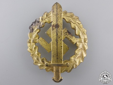 SA Sports Badge, Type III, in Gold Obverse