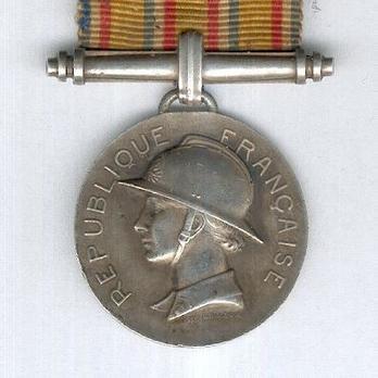 Silver Medal (stamped "1935 L BAZOR," 1935-) Obverse