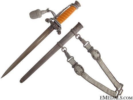 German Army Carl Eickhorn-made Early Version Officer’s Dagger Obverse with Scabbard