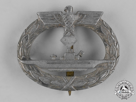 Submarine War Badge, by B. H. Mayer (in tombac) Obverse