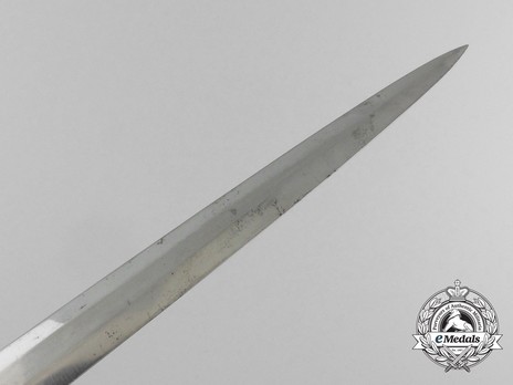 Luftwaffe Robert Klaas-made 2nd pattern Dagger Blade Tip Detail