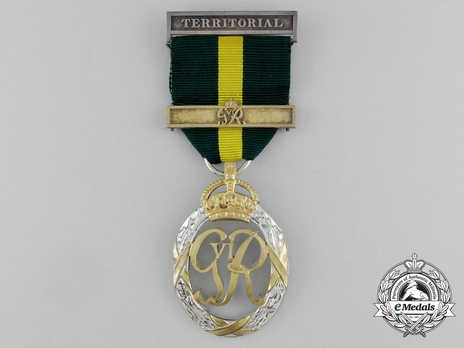 Decoration (for Territorial Army, with GVIR cypher, with 1 clasp) Obverse