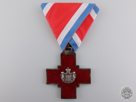Serbian Red Cross Society Decoration, Type I, in Silver Obverse