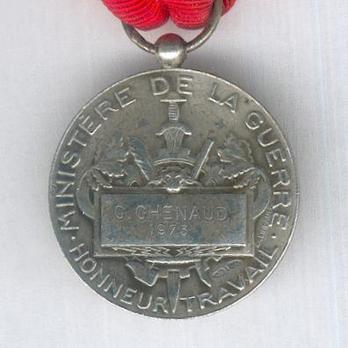 Silver Medal (Ministry of War, stamped “E M LINDAUER”) Reverse