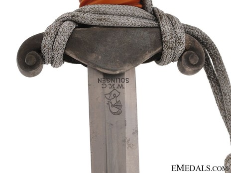 German Army WKC-made Late Version Officer’s Dagger Reverse Crossguard Detail