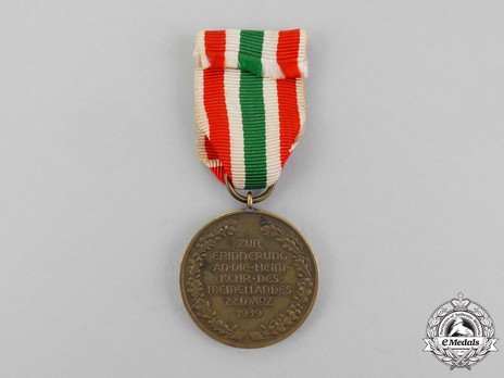 Commemorative Medal for the Return of Memel (Memel Medal), by W. Deumer Reverse
