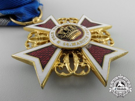 Order of the Romanian Crown, Type I, Civil Division, Officer's Cross Obverse