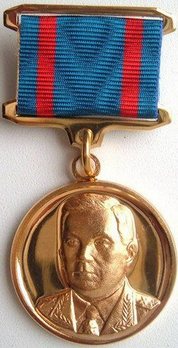 Chief Marshal of Artillery Nedelin Circular Medal Obverse