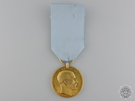 Gold Civil Merit Medal, Type IV Obverse