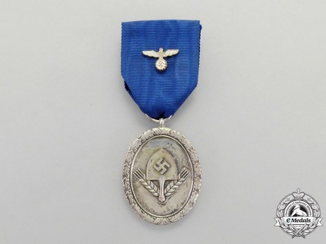 RAD Long Service Award, II Class for 18 Years (for Men) Obverse