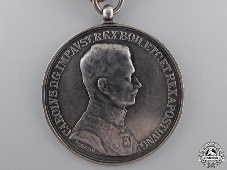 Type IX, I Class Silver Medal (with second award clasp) Obverse