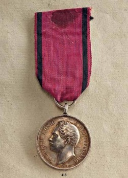 Civil Merit Medal, Type III, in Silver (in silver) Obverse