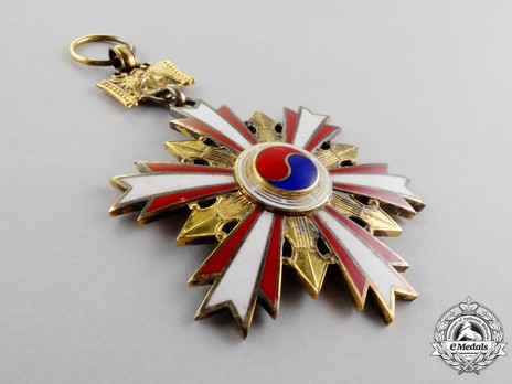Order of National Security Merit, Type I, I Class Badge (Tongil Medal) Obverse