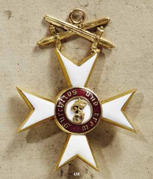 Order of the Württemberg Crown, Military Division, Knight's Cross (in gold) Obverse