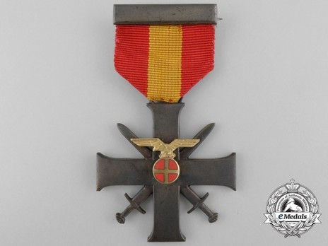 Order of Bravery and Loyalty, II Class Cross Obverse
