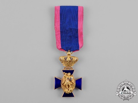 Royal Order of Merit of St. Michael, III Class Cross (in gold) Obverse
