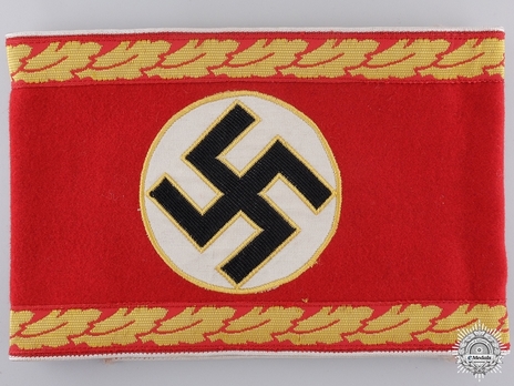 NSDAP Leiter eines Amtes Type II Kreis Level Armband Obverse