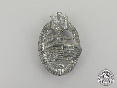 Panzer Assault Badge, in Silver, by R. Karneth Obverse