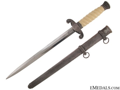 German Army F. W. Höller-made Officer’s Dagger Reverse with Scabbard