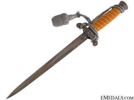 German Army Carl Eickhorn-made Early Version Officer’s Dagger Obverse