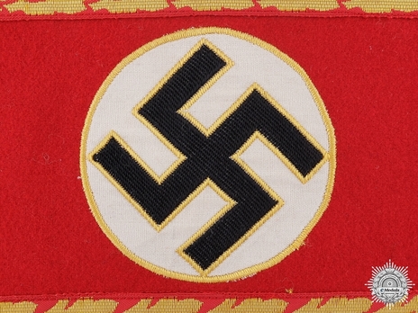 NSDAP Leiter eines Amtes Type II Kreis Level Armband Detail
