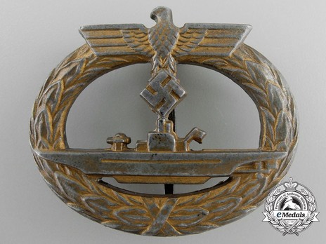 Submarine War Badge, by Funcke & Brüninghaus Obverse