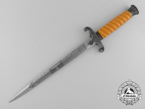 German Army Richard Plümacher-made Double-Etched Officer’s Dagger Obverse