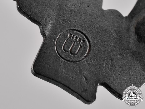 Infantry Assault Badge, by E. F. Wiedmann (in silver) Detail