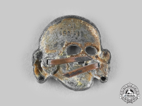 Allgemeine SS Metal Cap Death's Head Type II, by F. Zimmermann Reverse