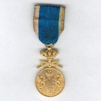 Faithful Service Medal, Type II, I Class (with swords) Obverse
