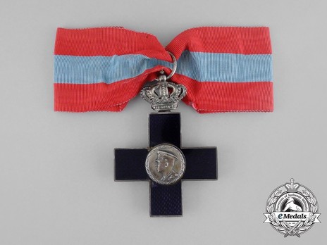 Order of Cultural Merit, Type I, Commander's Cross Obverse
