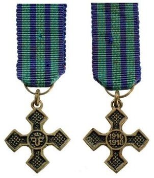 Miniature Bronze Cross (1916-1918) Obverse and Reverse