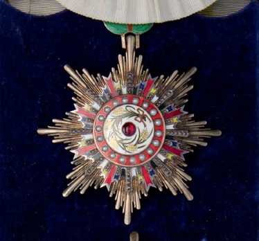 Order of Illustrious Brilliant Golden Grain, II Class Sash Badge