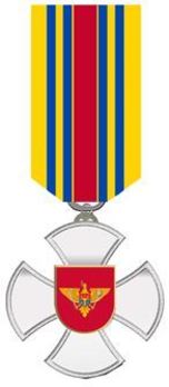 Cross for Distinguished Service, II Class Obverse