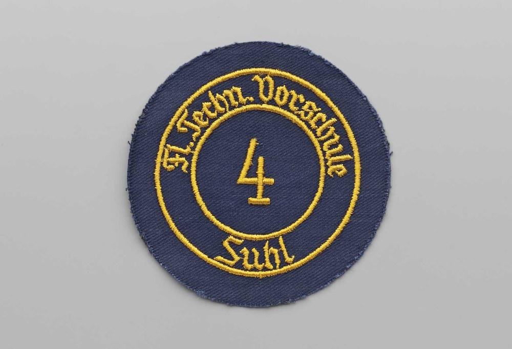 Badge obverse2