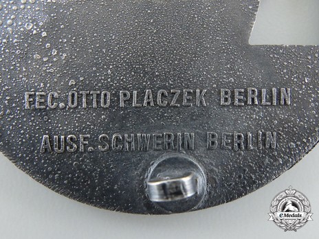Blockade Runner Badge, by C. Schwerin (in zinc) Detail
