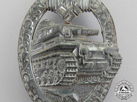 Panzer Assault Badge, in Silver, by R. Karneth Detail