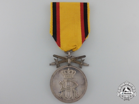 Princely Honour Cross, Military Division, Silver Merit Medal Obverse