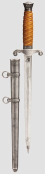 German Army Carl Eickhorn-made Officer’s Dagger in Case Reverse with Scabbard