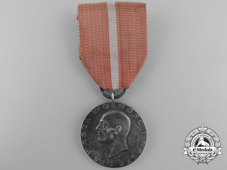 Medal for Your Freedom and Ours Obverse
