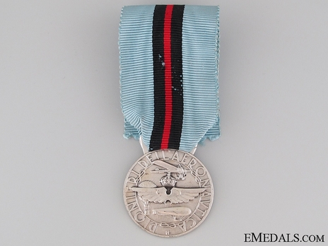 Silver Medal (stamped "ME JOHNSON") (Silvered War Material) Obverse